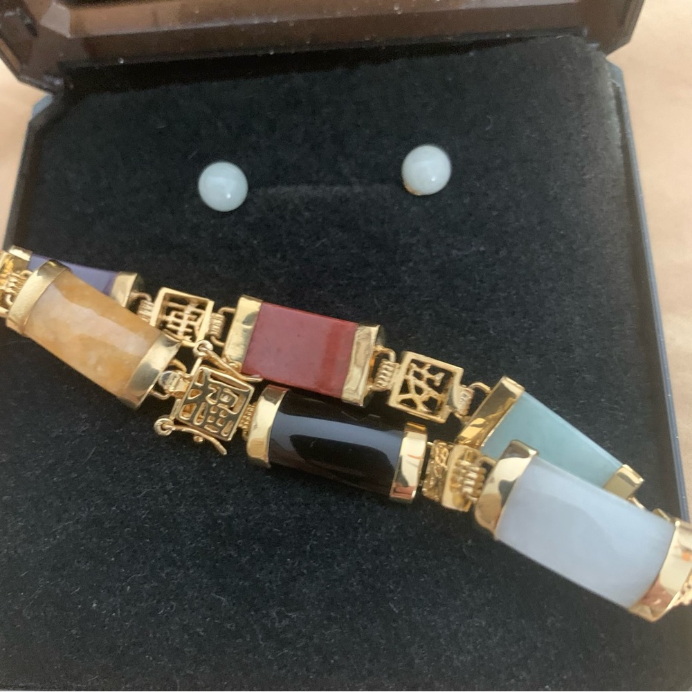 Pretty gold multi stone bracelet and earrings
